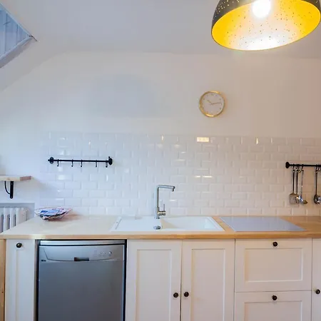 Petit Chez-vous Rue Vaugelas Apartment *